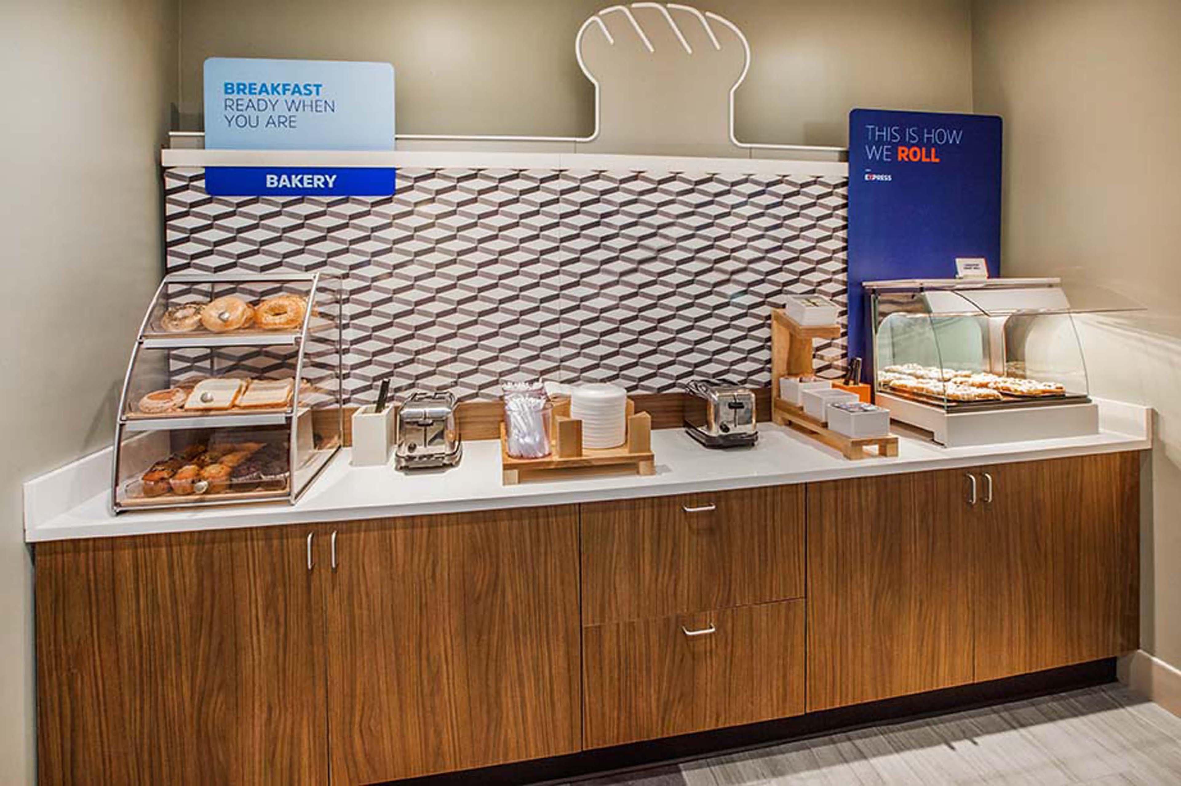Holiday Inn Express Chelmsford By Ihg Esterno foto