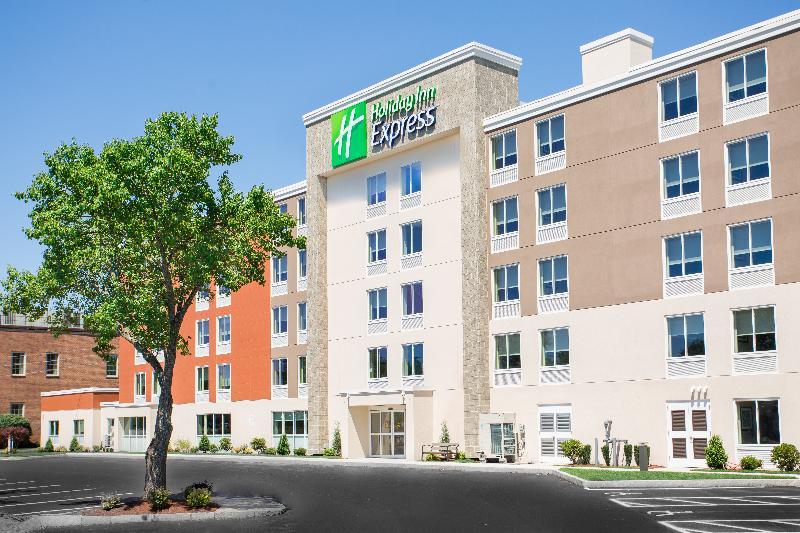 Holiday Inn Express Chelmsford By Ihg Esterno foto